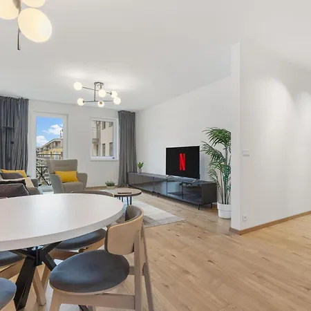 Ah Galvaniho Free Parking *