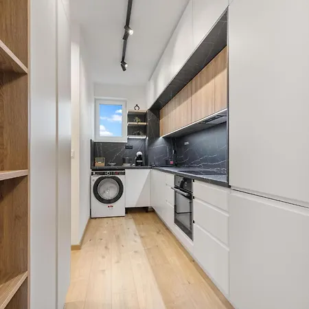 Ah Galvaniho Free Parking