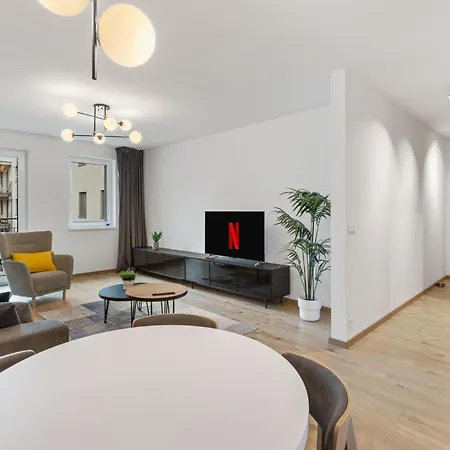 Ah Galvaniho Free Parking